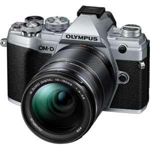 Olympus OM-D E-M5 III - Zilver + 14-150mm