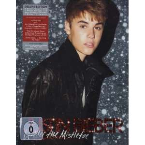 Under The Mistletoe (Deluxe Christmas Giftbox)